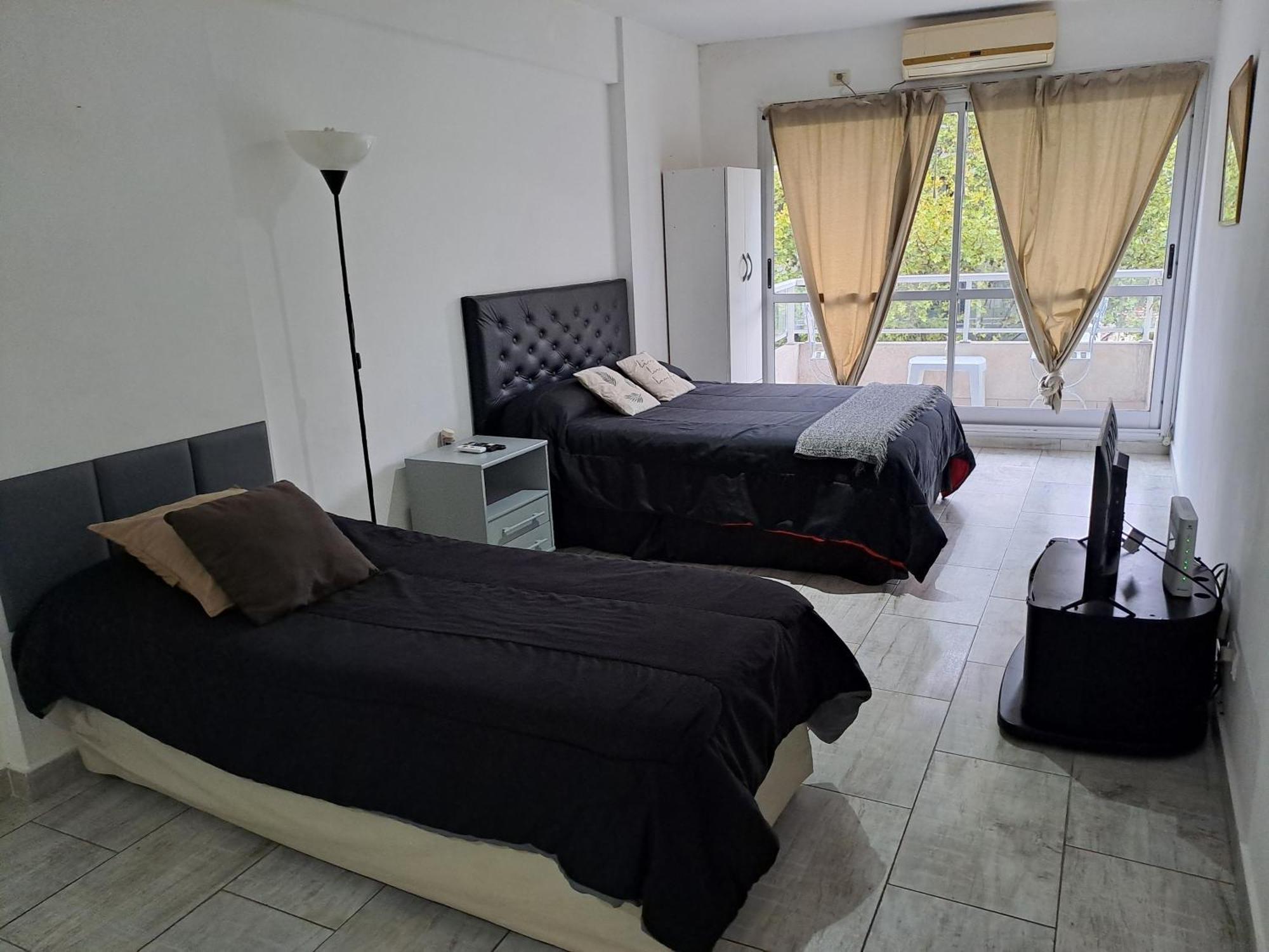 Amplio Departamento Completo En Caba Apartment - Buenos Aires — Photos 2